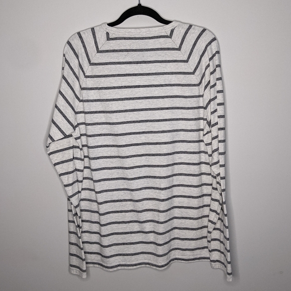 American Eagle Shirt - Picture 2 of 7